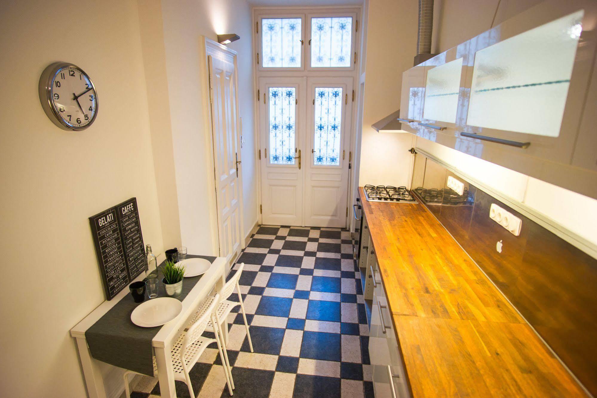 Opera Guesthouse 부다페스트 외부 사진